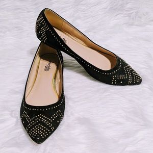 Studded Pointy-toe Flats